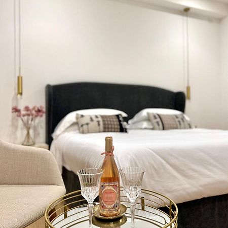 Feel Boutique Rooms 오리스타노 외부 사진