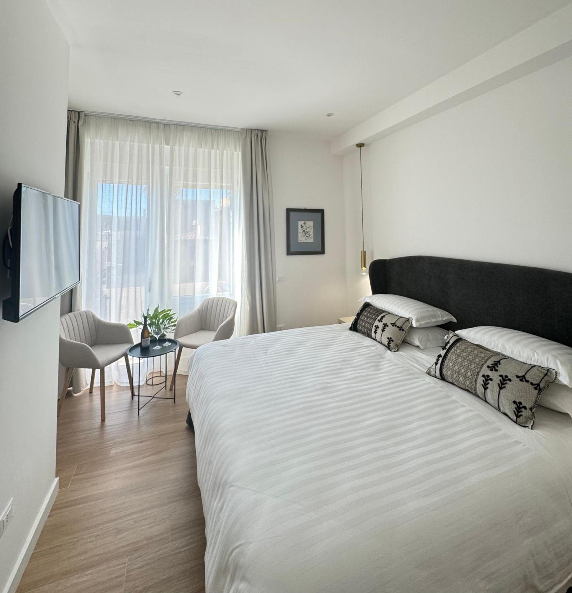 Feel Boutique Rooms 오리스타노 외부 사진